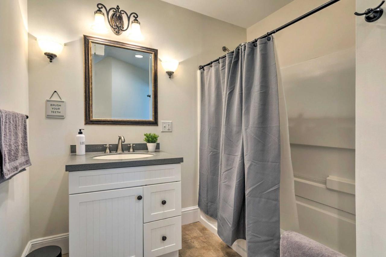 Mystic Refuge With Patio Less Than 1 Mi To Downtown! Exterior photo